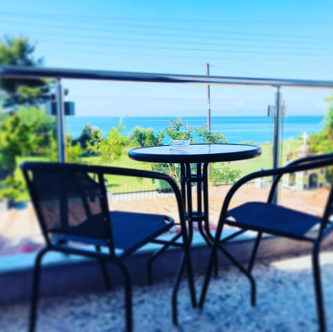 View (from property/room), Balcony/Terrace, Sea view