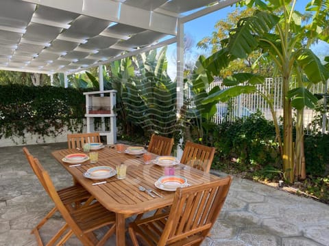 Summer, Garden, Dining area, Garden view, Lunch