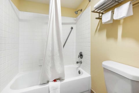 Bathroom, Photo of the whole room, On site