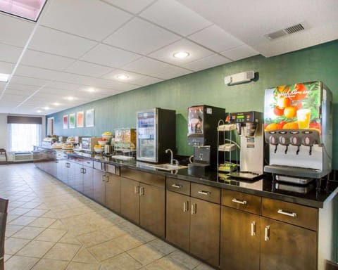 Restaurant/places to eat, Dining area, On site, Breakfast