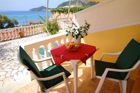 Patio, Balcony/Terrace