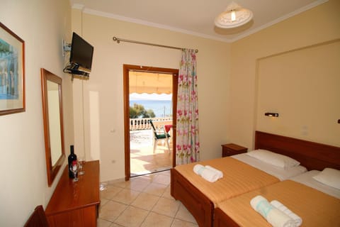 Balcony/Terrace, Photo of the whole room