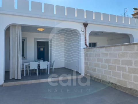 Patio, Facade/entrance