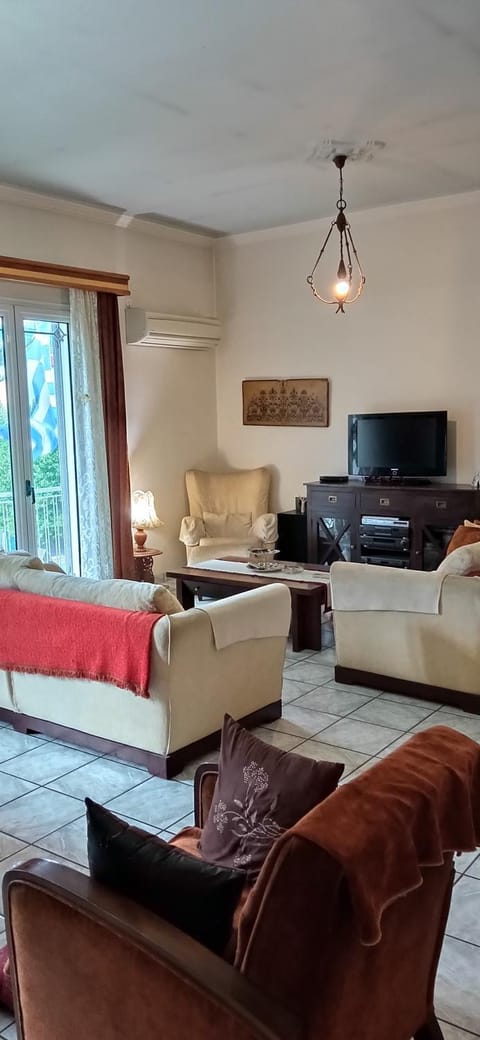 The Pirate's Mansion Apartment in Nafplion