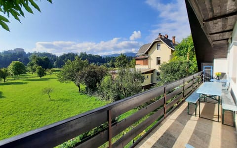 Deerwood Villa-Modern cozy 2br apartment with castle view Apartment in Bled