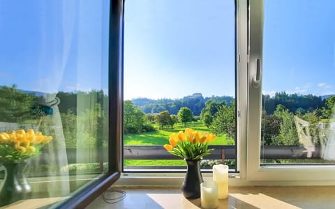 Deerwood Villa-Modern cozy 2br apartment with castle view Apartment in Bled