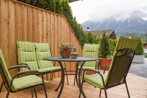 Balcony/Terrace, Dining area