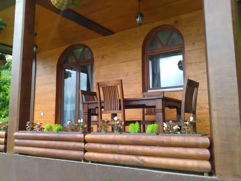 Carobni breg House in Serbia