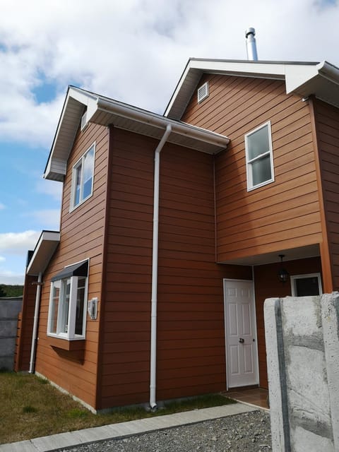 Property building, Facade/entrance, Spring, Off site, Day, Mountain view, Street view, Family