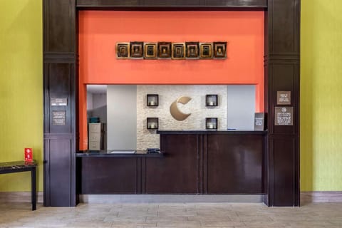 Lobby or reception, On site