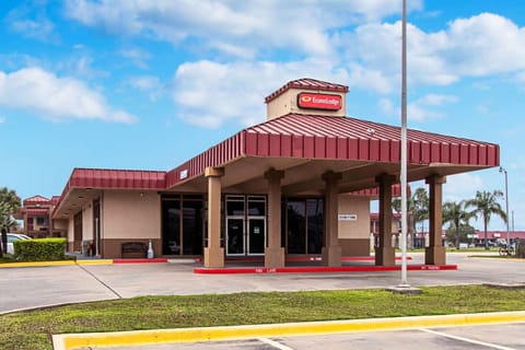 Property building, On site