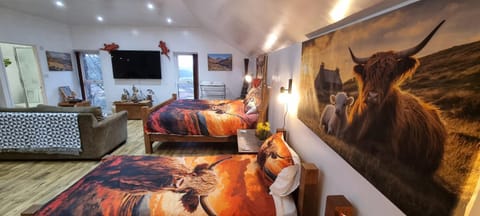 Windsor Cottage on The Big "W" Ranch Apartment in Copeland District