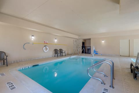 Property building, Pool view, Swimming pool