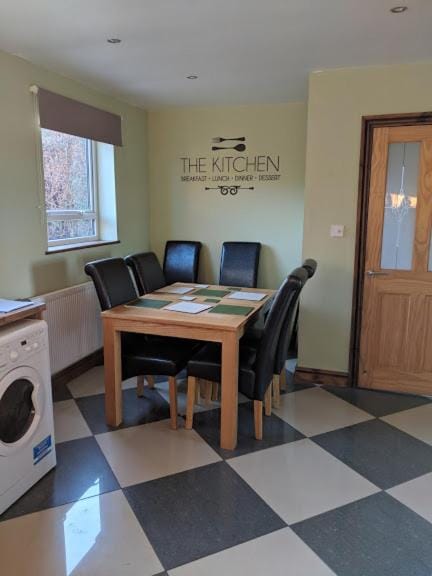 Avon House House in Telford