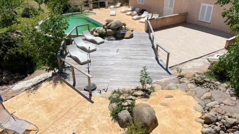 Les Hauts de Cavanello Bed and Breakfast in Zonza