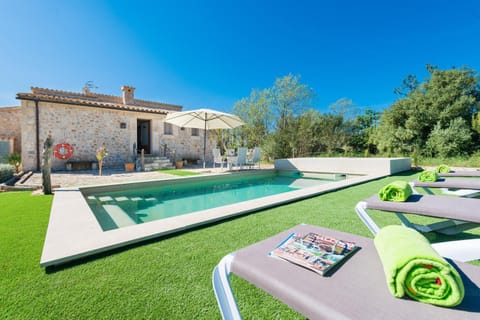 Facade/entrance, Garden, Swimming pool