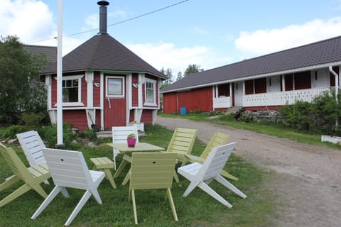 Property building, Patio, Garden