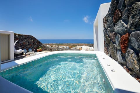 Hot Tub, Time of day