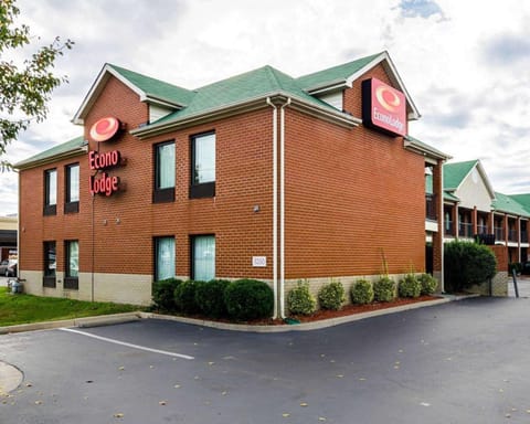Property building, On site