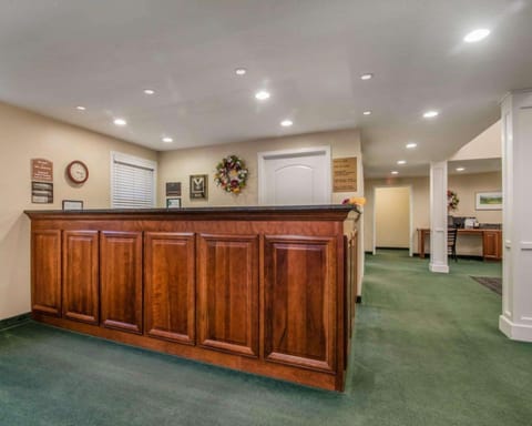 Lobby or reception, On site