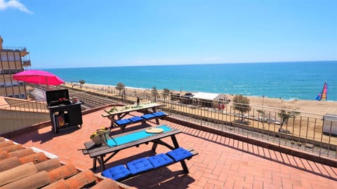 BBQ facilities, Balcony/Terrace, Balcony/Terrace, Sea view