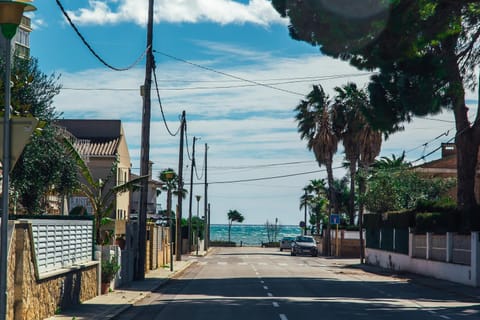 Neighbourhood, Natural landscape, Winter, Beach, Sea view, Street view