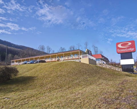 Property building, On site