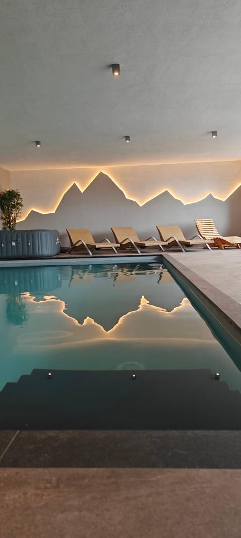 Natural landscape, Mountain view, Pool view, Swimming pool