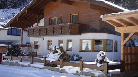 Apartments Weißstein Apartment in Tyrol