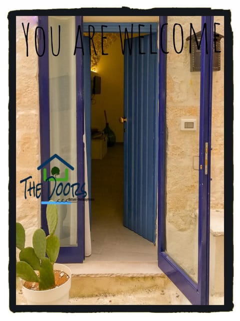 Facade/entrance, Property logo or sign, Logo/Certificate/Sign, Certificate/Award