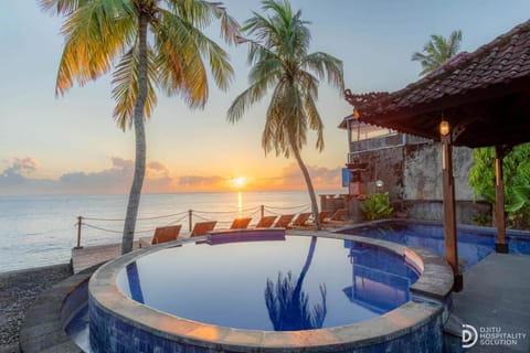 Natural landscape, Sea view, Swimming pool, Sunrise