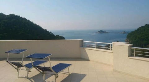 LUČICE - 2025 - PETROVAC, Prijevorac, BB - Apartment - OXANA - Stan 1 Apartment in Budva Municipality