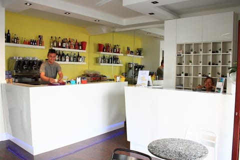 Staff, Lobby or reception, Lounge or bar, Breakfast