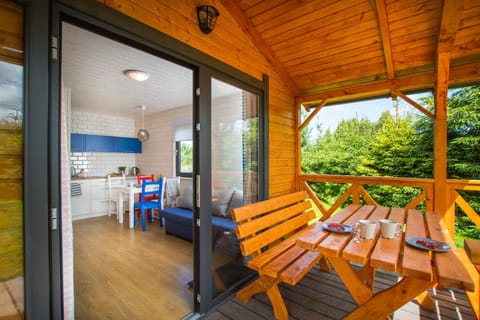 Przystań Domki w Lubiatowie Campground/ 
RV Resort in Pomeranian Voivodeship