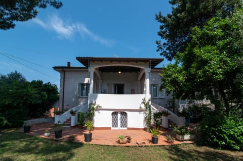 Property building, Garden, Garden view