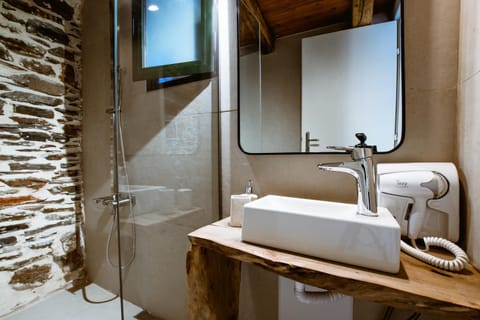 Ellafos Traditional Living-Elafonisi Couples Retreat Apartment in Crete