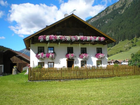 Property building, Spring