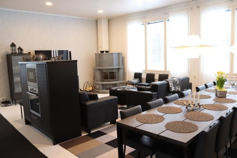 Communal lounge/ TV room, Living room, Seating area, Dining area
