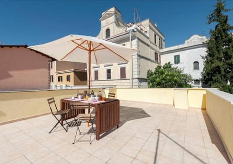 Balcony/Terrace, sunbed