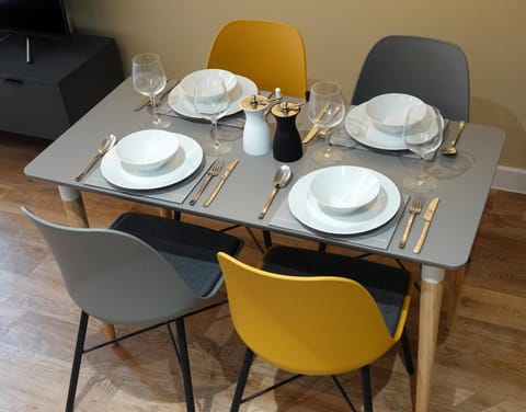 Modern One Bedroom Apartment in Cardiff Bay Apartment in Cardiff