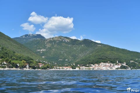 Nearby landmark, Off site, Day, Neighbourhood, Natural landscape, Mountain view
