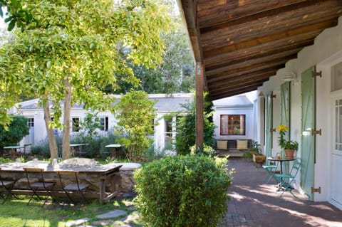 La Grenadine Bed and Breakfast in Cape Town