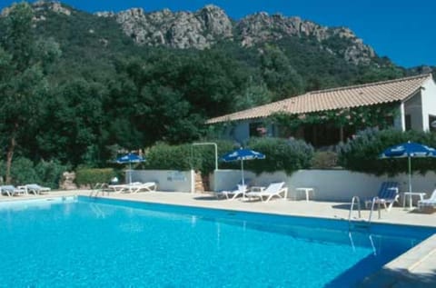 Lounge or bar, Swimming pool, Swimming pool