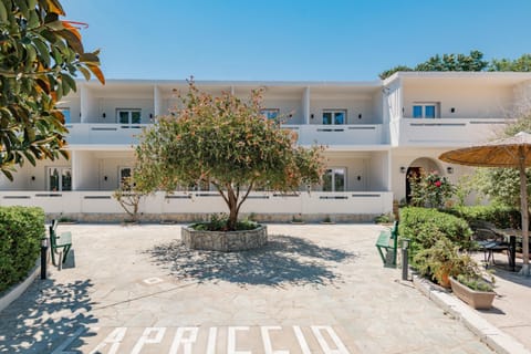 Property building, Garden view