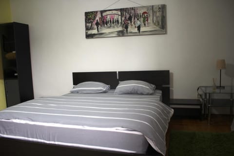 Living room, Photo of the whole room