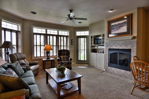 Unit 411A 1 Bd 1 Ba Condo Condo Apartment in Wisconsin