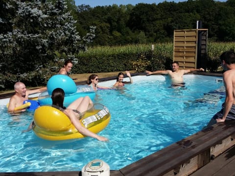 Gîte au calme avec piscine, vue Forêt Tronçais - FR-1-489-139 House in Centre-Val de Loire