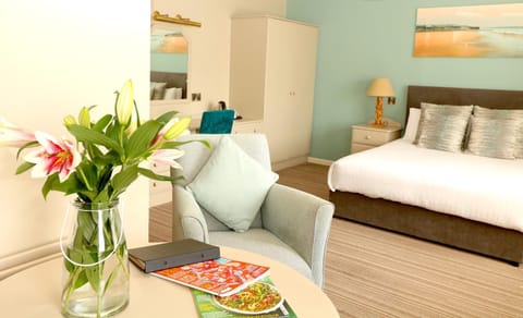 Seating area, Bedroom