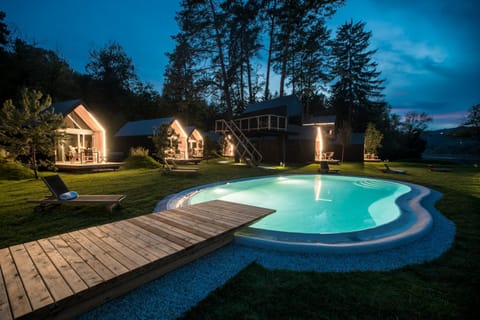 Property building, Swimming pool
