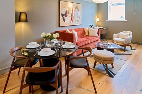 Living room, Seating area, Dining area